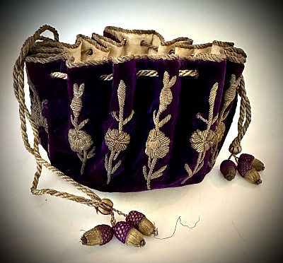 Gaming Purse France - velvet and metal embroidery & acorn tassels